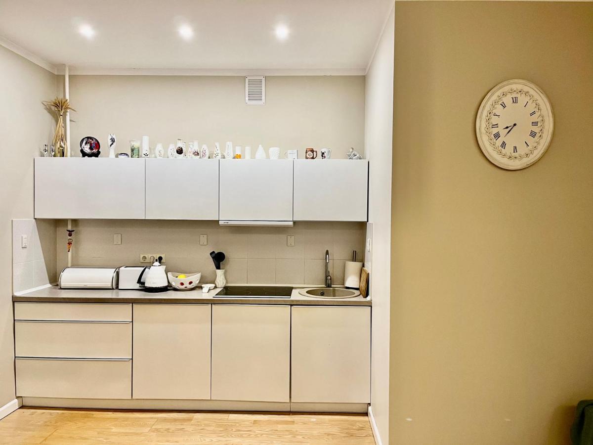 Provence Style Apartment In Old Town Klaipėda Esterno foto